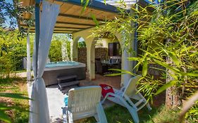 Lee House, Wi-Fi,Free Parking, Hot Tube